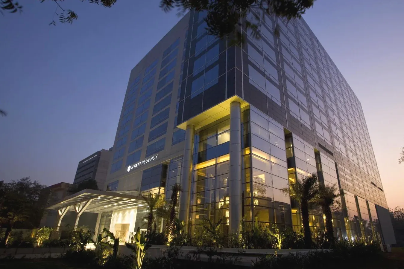 Elegant Hotel Experience at Hyatt Regency Ahmedabad Elegant Hotel Experience at Hyatt Regency Ahmedabad