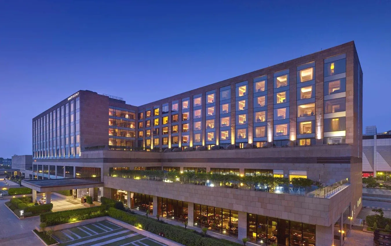 Large building Exclusive 5-Star Hotel Hyatt Regency Chandigarh in Chandīgarh Large building Exclusive 5-Star Hotel Hyatt Regency Chandigarh in Chandīgarh