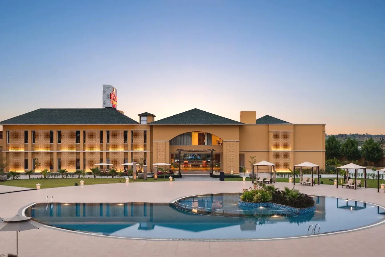 Luxury 5-Star Accommodation at Hawthorn Suites by Wyndham Dwarka New Delhi