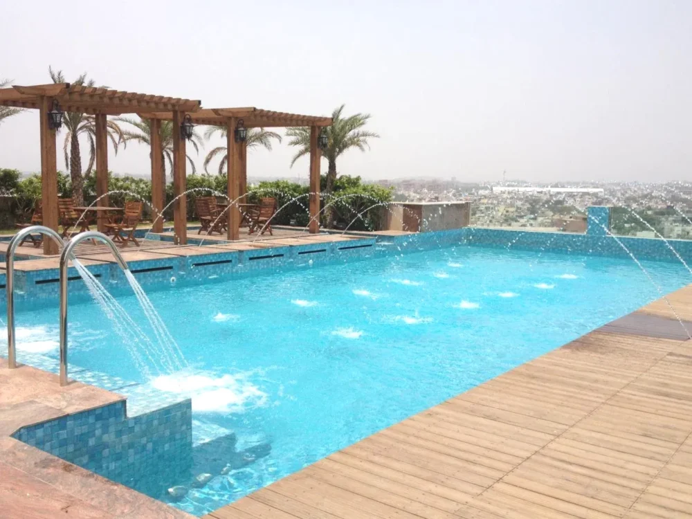 Seven Seas Hotel
