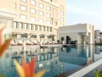 Swimming pool 5-Star Hotel The Leela Hyderabad Banjara Hills